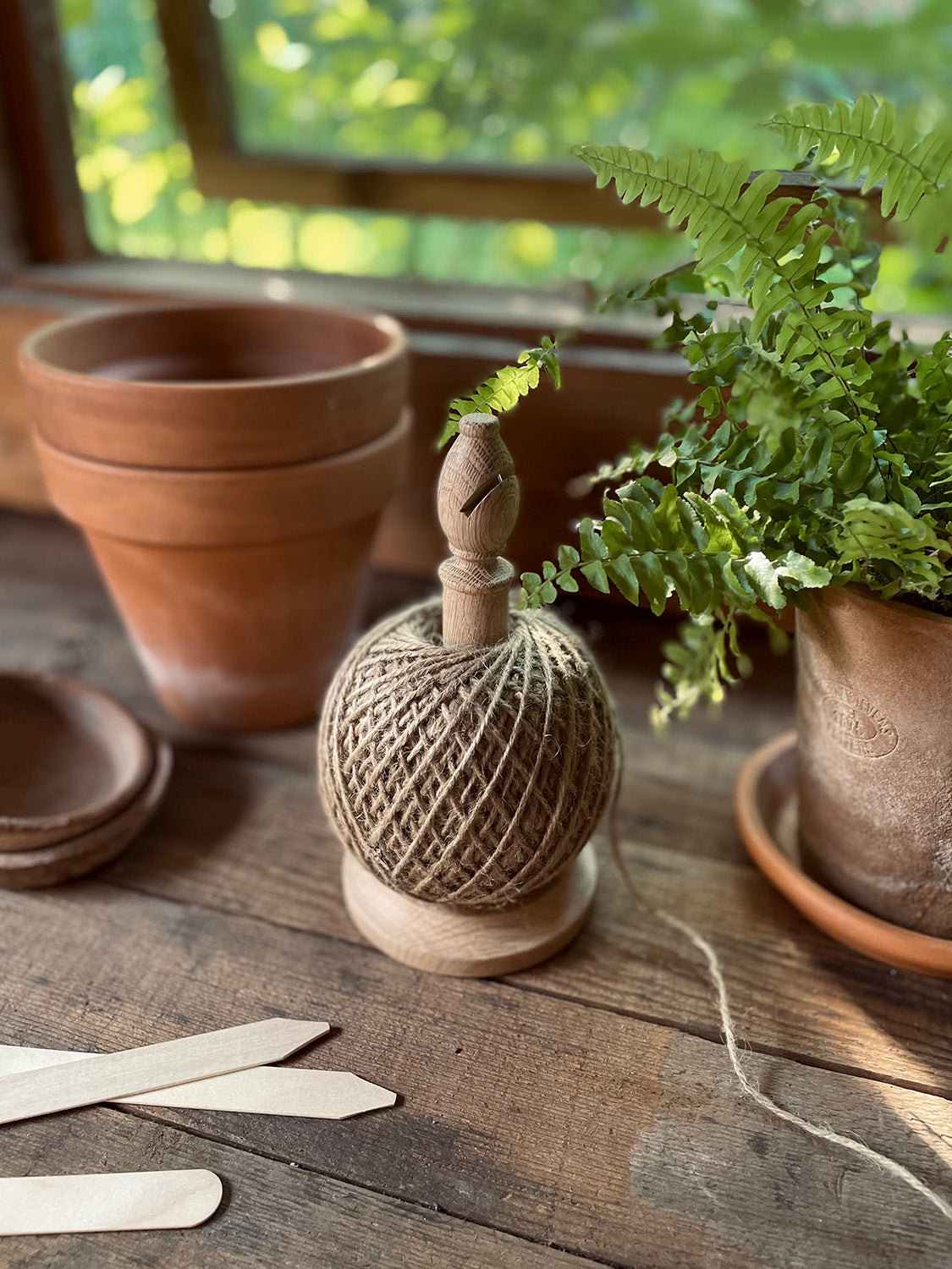 Oak Twine Holder with Jute Twine