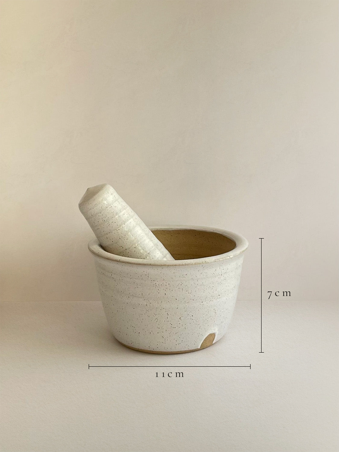 White Speckle Handmade Ceramic Pestle & Mortar | 11cm