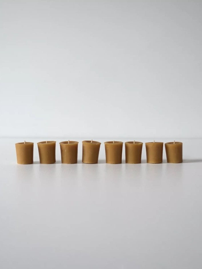 Set of 8 Organic Beeswax Hand-poured Votives | 4.5cm
