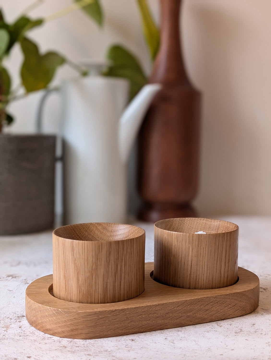 Wooden pinch pot set in English oak - front.